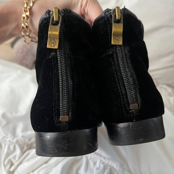 Black House of Harlow Velvet Ankle Boots - Picture 5 of 8